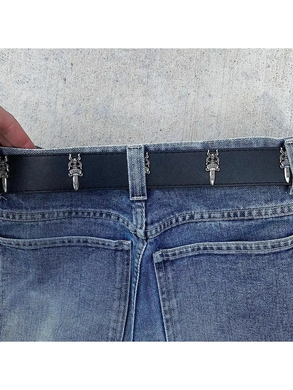 Grunge punk style Lip Tongue silver belt buckle. Punk gothic y2k style. 41 inche